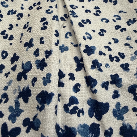 Banana Republic Blue and White Floral Pleated Mini Skirt - Picture 3 of 4